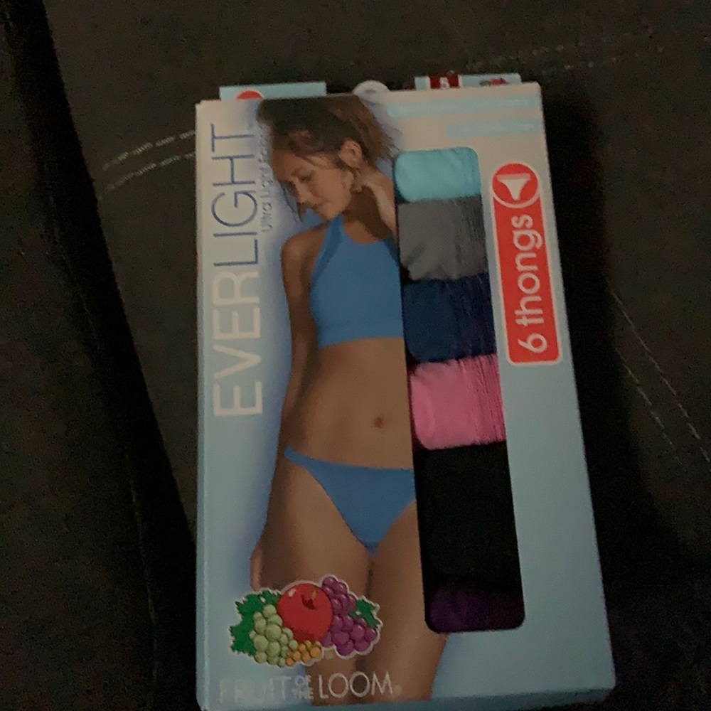Brand new in box 6 pairs fruit of loom s(5) thongs